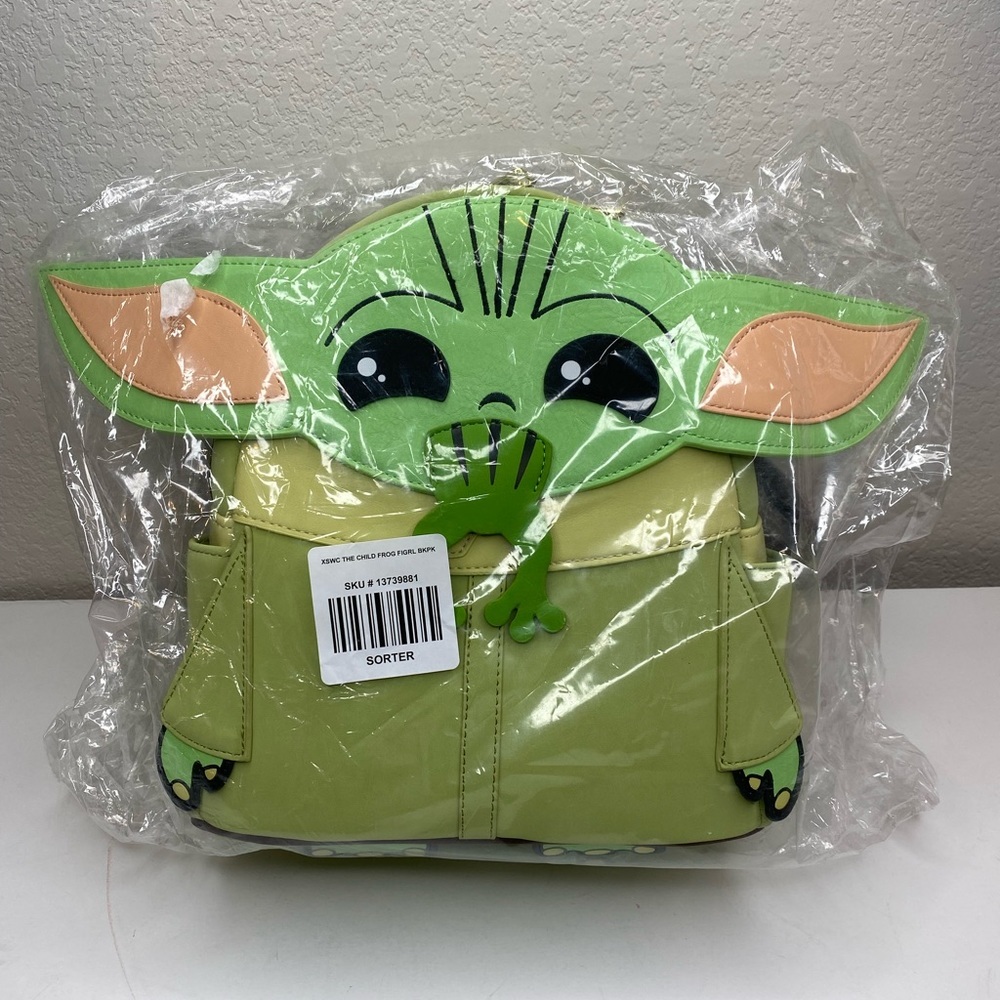 Loungefly Star Wars The Mandalorian The Child Mini Backpack - Picture 2 of 3